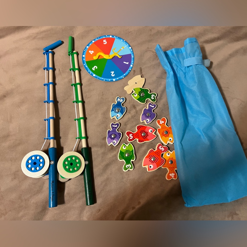 Melissa & Doug Blue and Green Fishing Puzzle Set